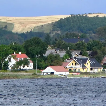 Five-bedroom Holiday In