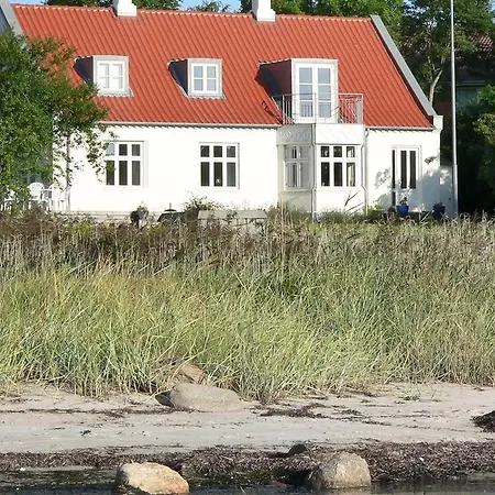 Five-bedroom Holiday In * Fur